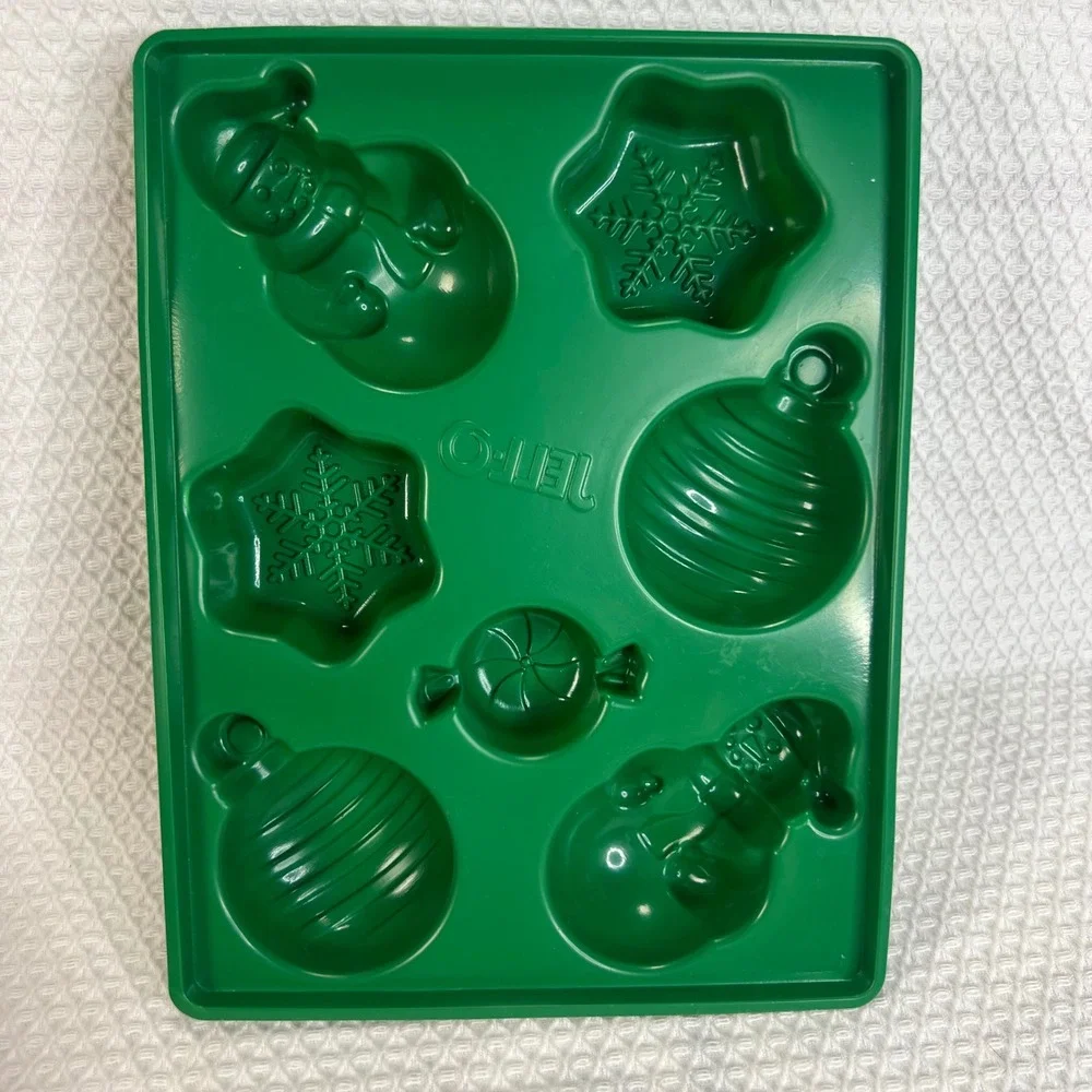 Jell-O Jigglers Christmas‎ Holiday Gelatin Molds Trays Red Green SantaSet of 2
